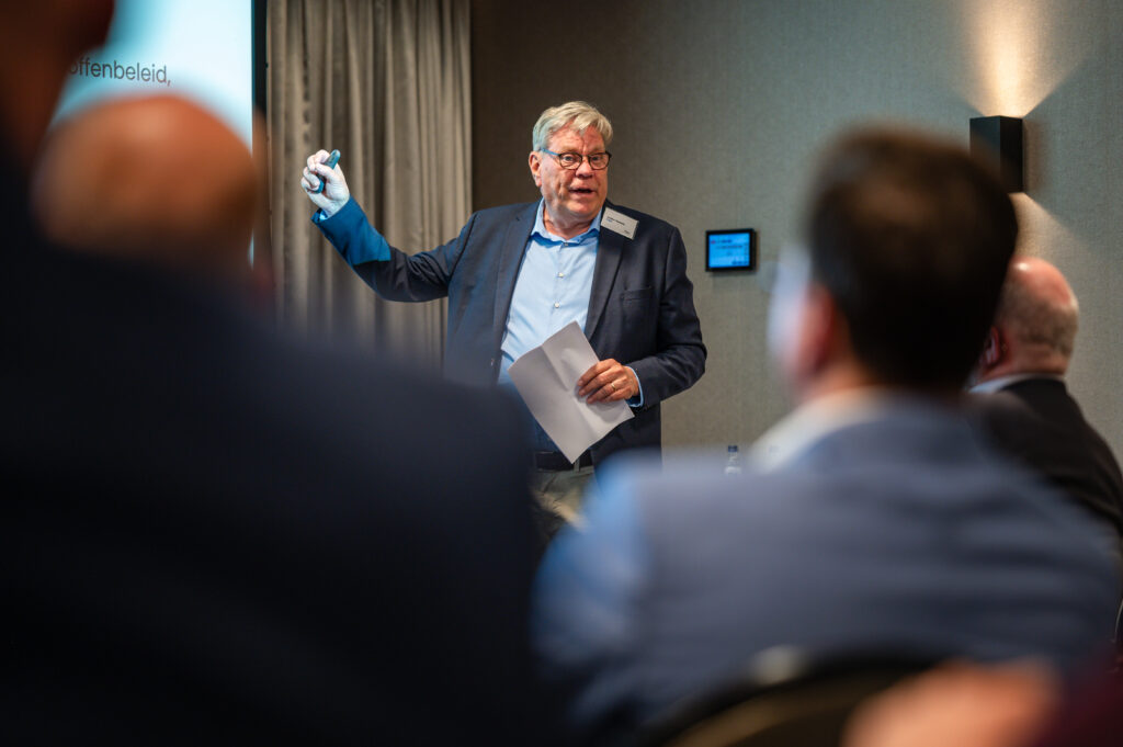 Fiar Directeur Andre Habets Tijdens De Fiar Kennissessie. Fotograaf Jort Stengs